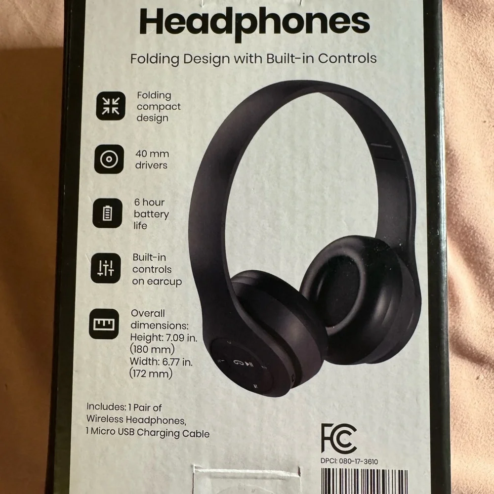 Sealed never opened, 7-Inch Tablet with Sealed Wireless Headphones Set 🎧